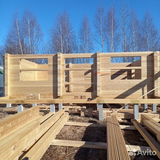 Брус профилированный с чашками из сосны 200х200