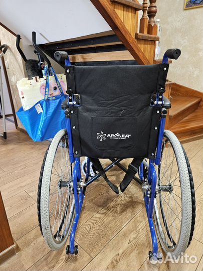 Кресло-коляска инвалидная армед H040