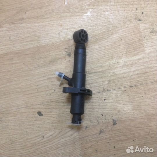 Рабочий цилиндр сцепления Пежо боксер