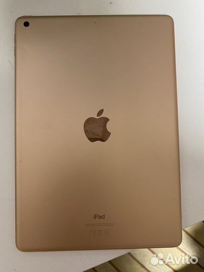 iPad 10.2