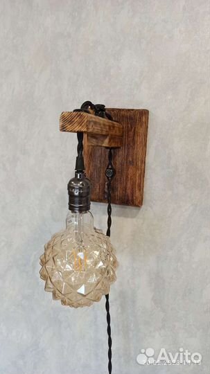 Бра из натурального дерева