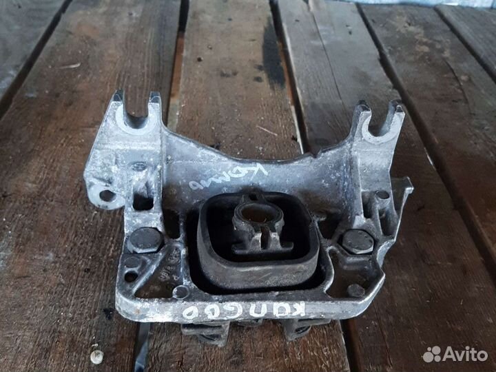 Подушка двигателя Renault Kangoo 1.5 dci