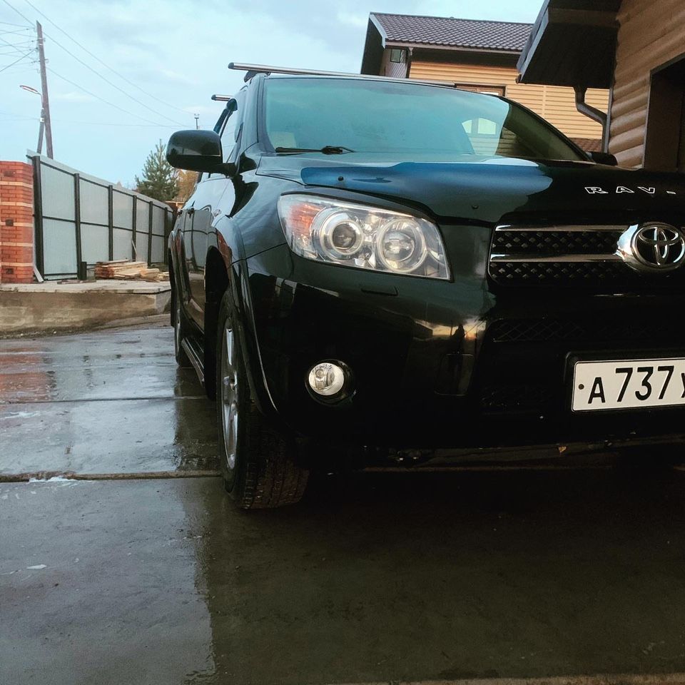 Toyota RAV4: фото владельца
