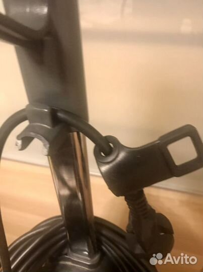 Lindhaus dynamic 380 коврочист(пылесос)