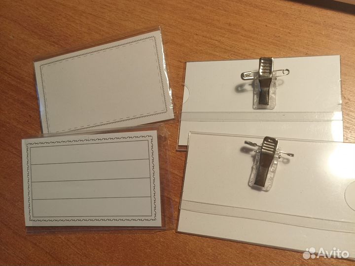 Бейджи на булавке. Бейдж на ленте