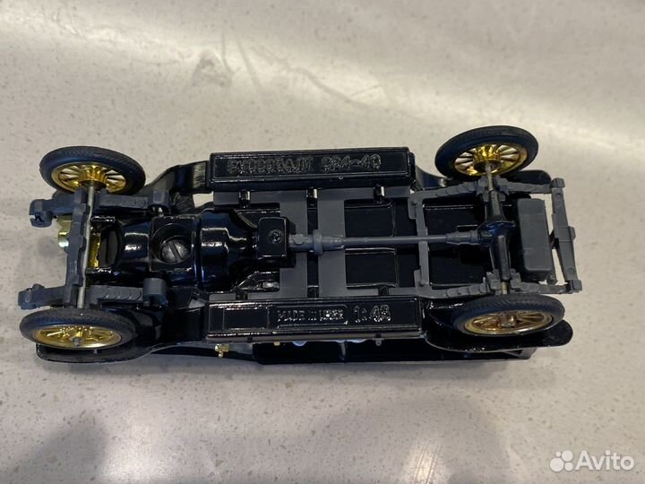 Модель автомобиля руссобалт с24-40 СССР 1:43
