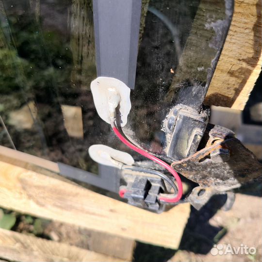 Стекло заднее mitsubishi L200