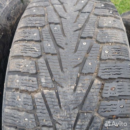 Nokian Tyres Hakkapeliitta 7 SUV 285/60 R18 116T