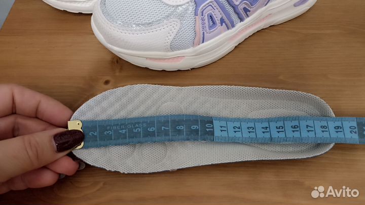 Кроссовки для девочки 30 размер светящиеся