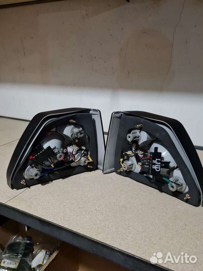 Комплект задних фонарей VW Golf 2