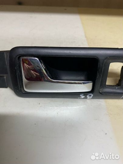 Ручка двери внутренняя левая Volkswagen Passat B5