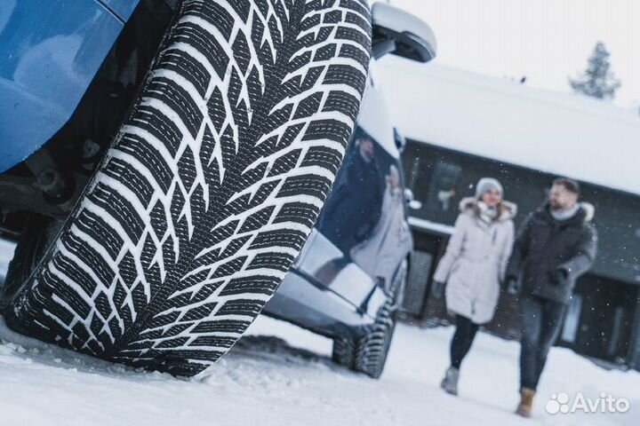 Nokian Tyres Hakkapeliitta R3 235/45 R18 98T
