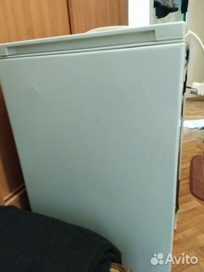 Продам стиральную машину на запчасти Indesit W600t