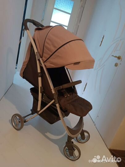 Прогулочная коляска новая