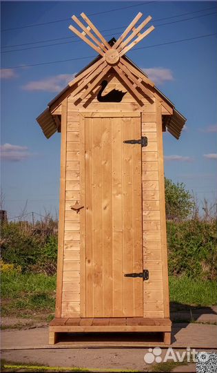 Уличный туалет с установкой