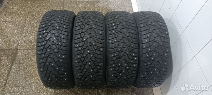 Hankook Winter I'Pike RS2 W429 215/55 R16