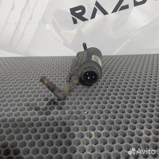 Насос (моторчик) омывателя стекла переднего MAN