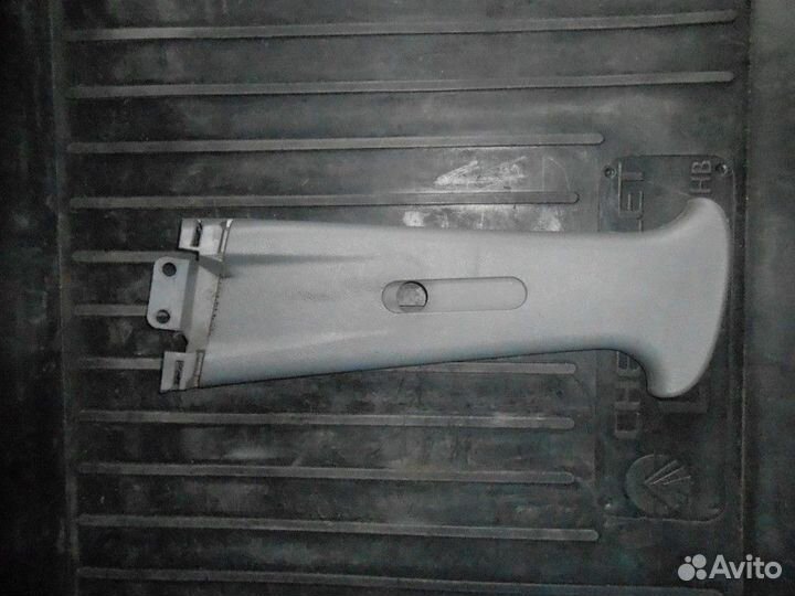 Обшивка стойки средней левой верхняя Lacetti