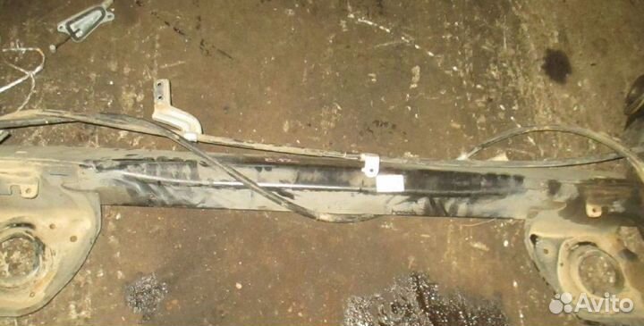 Балка подвески Nissan Note E12