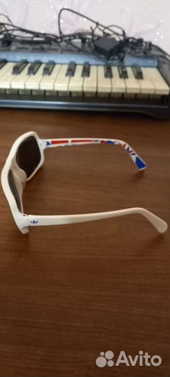 Очки adidas Originals солнцезащитные
