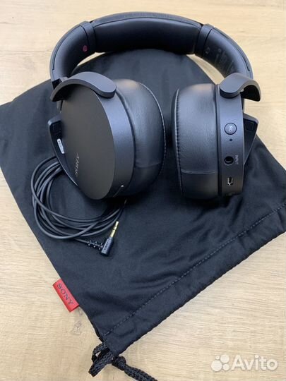 Беспроводные наушники Sony MDR-XB950N1