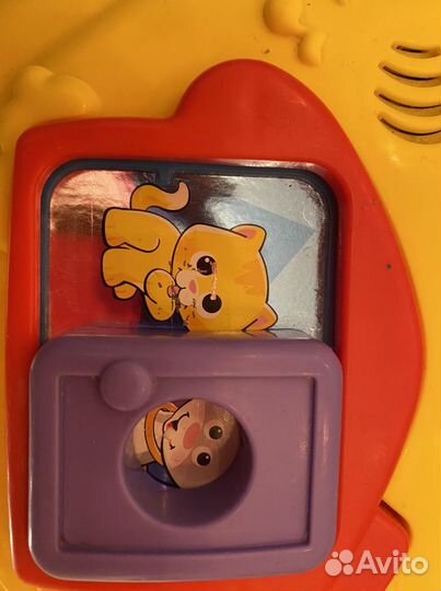 Развивающий музыкальный столик fisher price