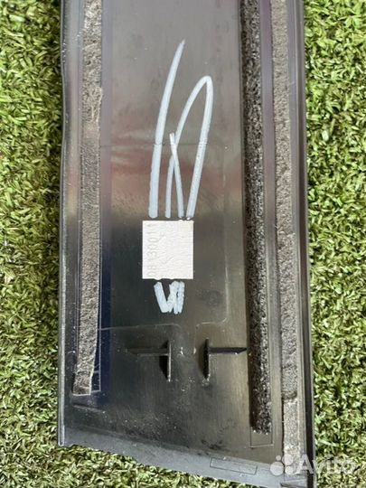 Накладка рамки двери передняя левая Toyota Camry