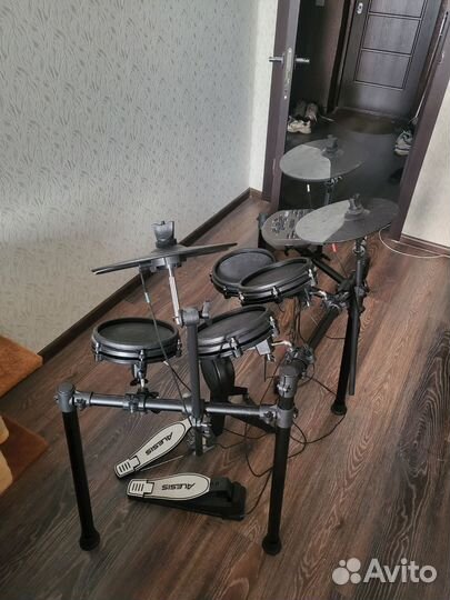 Электронные ударные Alesis Nitro Mesh Kit