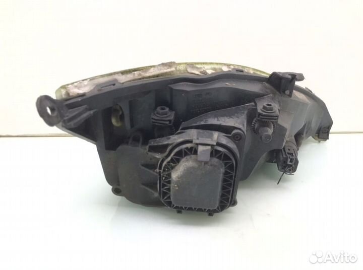 Фара Ford Focus 1 (1998-2004)