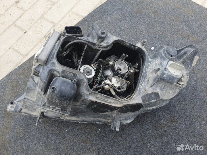 Фара передняя правая Bmw 3 E90 седан 2004-2007