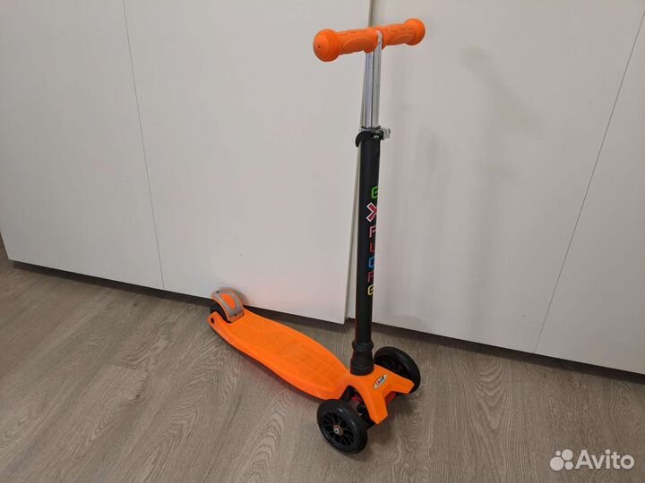 Самокат Explore трехколесный