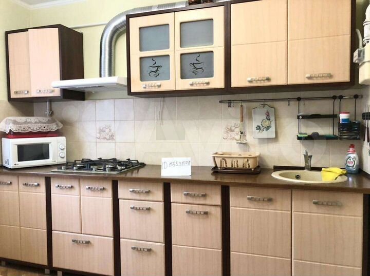 2-к. квартира, 54 м², 1/9 эт.