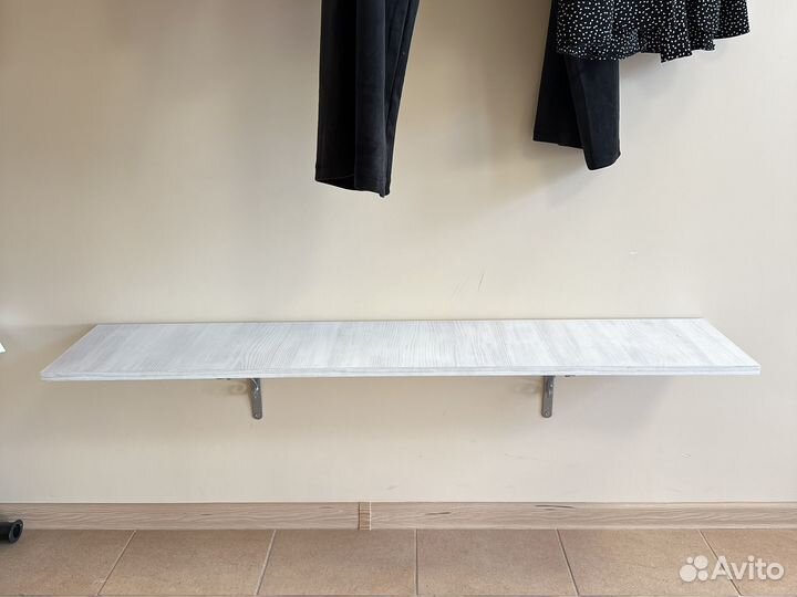 Полка настенная деревянная со штангой