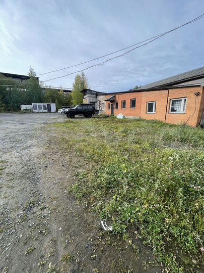 Имущественный комплекс, 148 м² на участке 27 соток