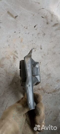 Подушка кпп верхняя Форд Фокус 2 МКПП