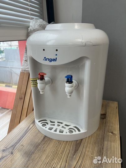 Кулер для воды