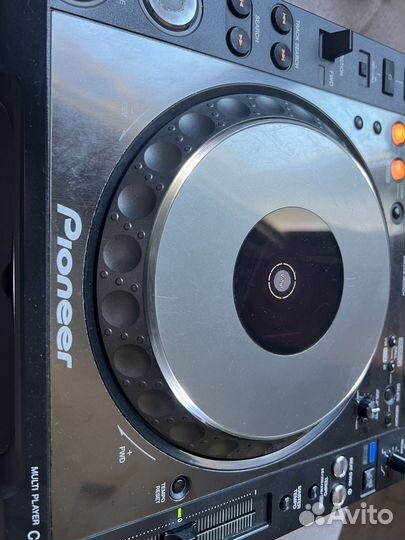 Pioneer CDJ 2000 nexus
