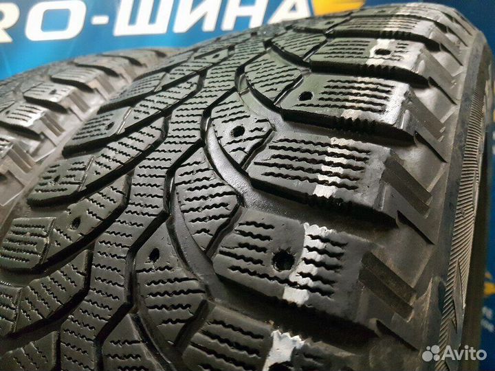 Bridgestone Blizzak Spike-01 215/55 R16
