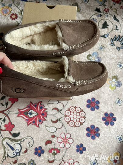 Мокасины UGG из натурального меха