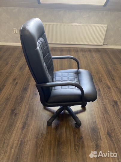 Компьютерное кресло