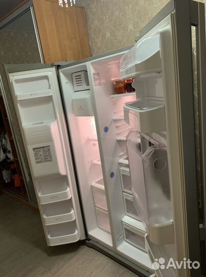 Холодильник бу LG