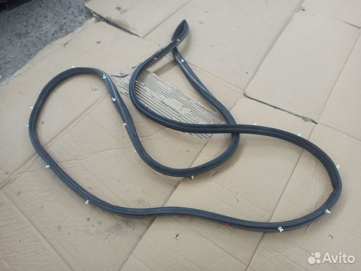 Уплотнитель двери передней левой ford mondeo 4