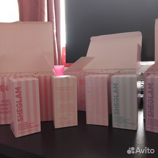 Масло для губ увлажняющее Sheglam Jelly Wow