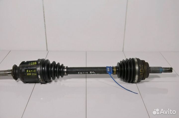 Приводной вал передний правый Toyota Rav4 XA20