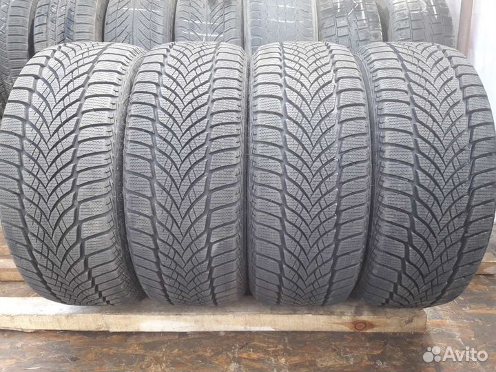 Goodyear UltraGrip Ice 2 225/45 R17 94T