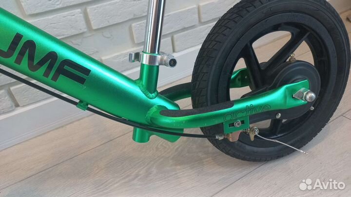 Беговел triumf active новый