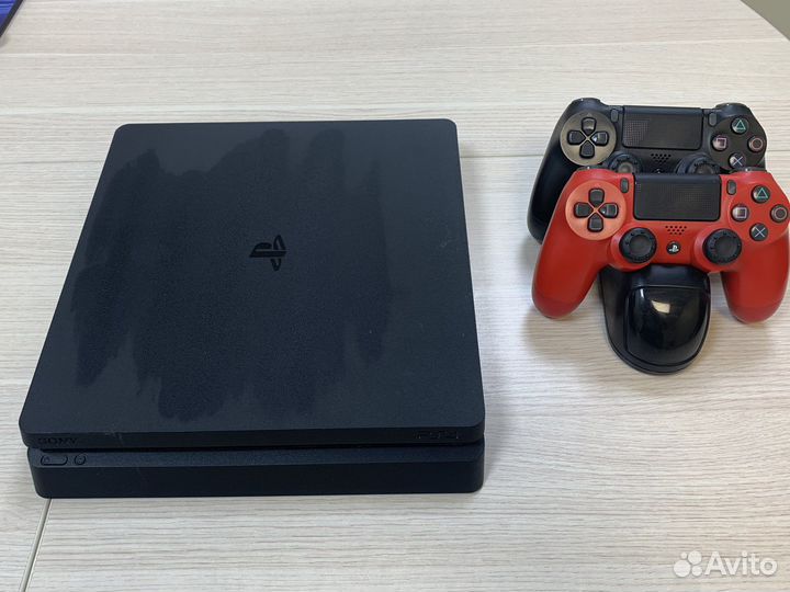 Sony Playstation 4 slim + 2 геймпада + зарядка