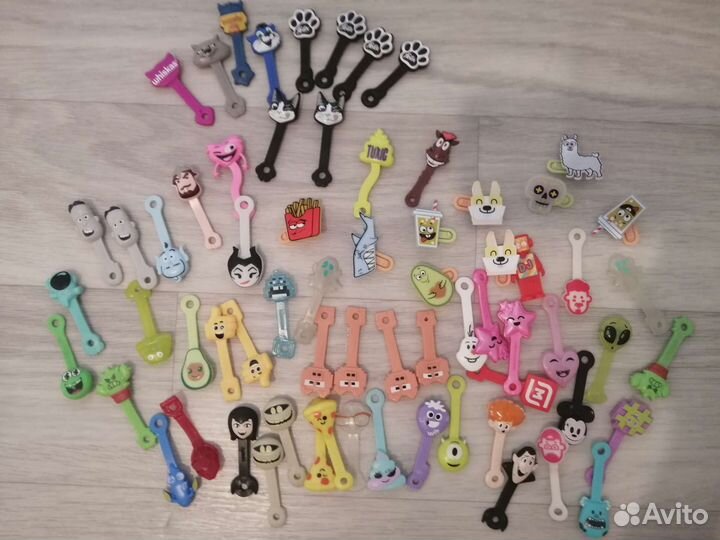 Скрепыши 4 new и другие, 99 штук