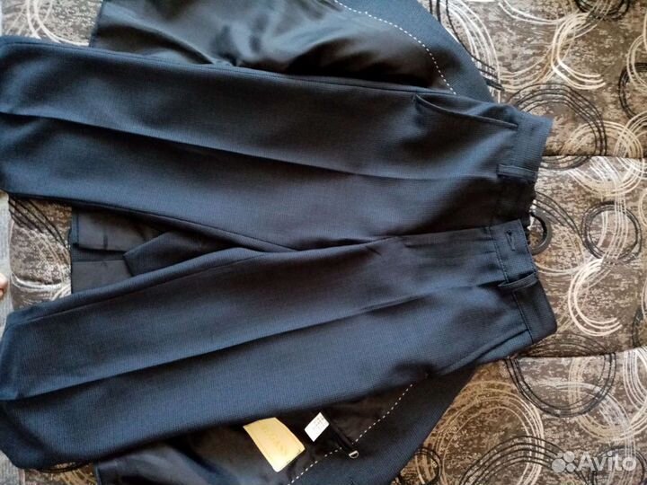 Костюм тройка 32 размер