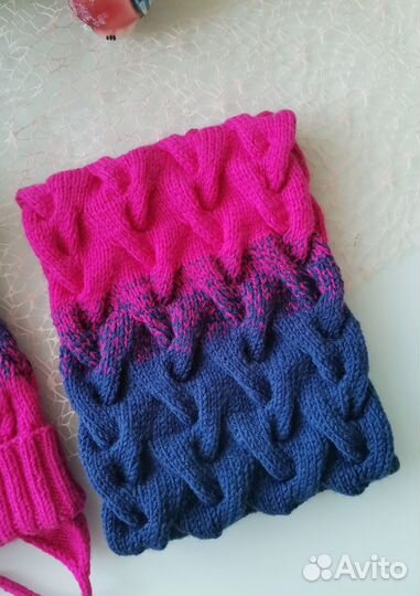 Шапка с помпоном и снуд ручной вязки